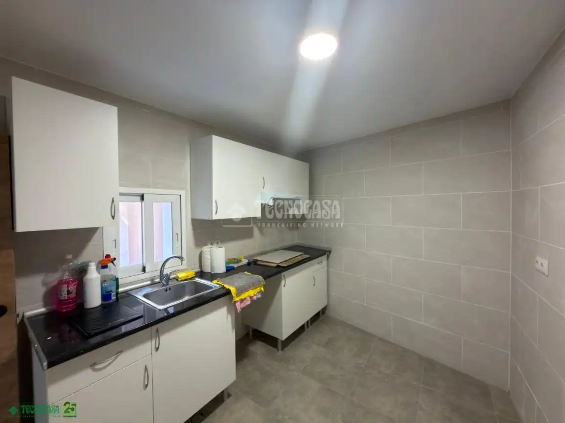 Cocina de Casa adosada en venta en El Romeral con Terraza