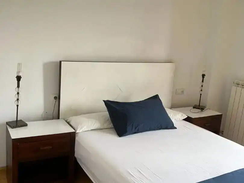 Schlafzimmer von Wohnung zur Miete in Benasque mit Abstellraum, Möbliert und Balkon