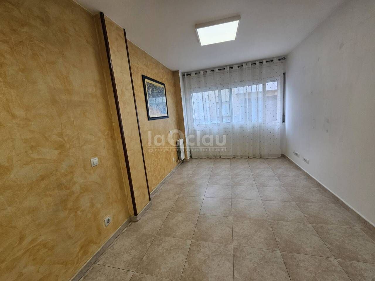 Dormitori de Pis en venda en Tona amb Calefacció i Terrassa