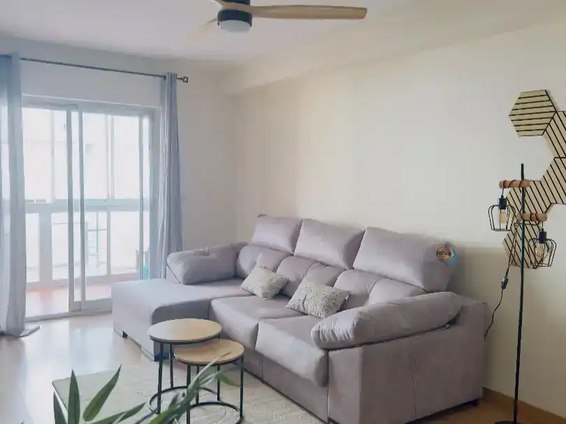 Wohnzimmer von Wohnung zur Miete in Alcalá de Henares