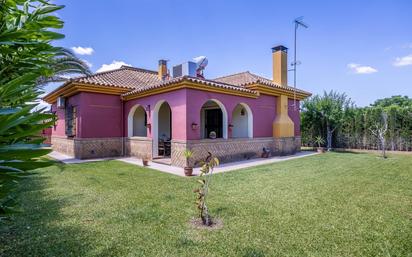 Jardí de Casa o xalet en venda en Montequinto amb Aire condicionat i Terrassa