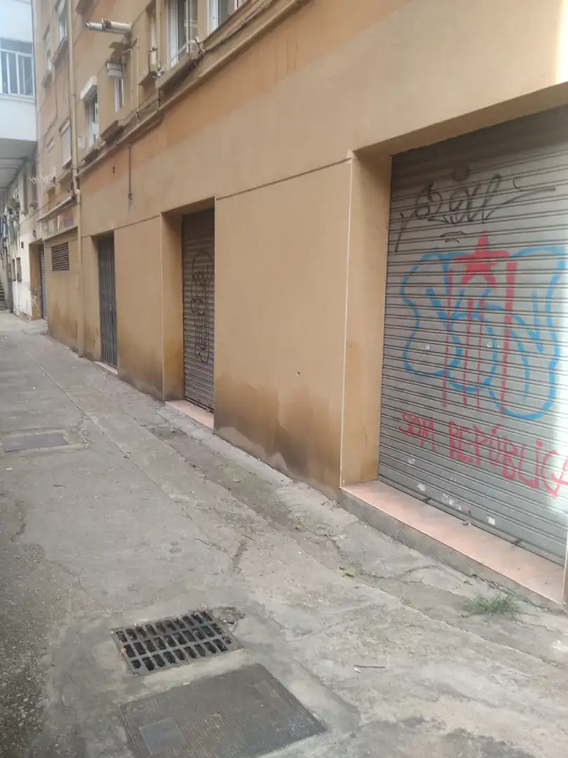 Local commercial à vendre à Carrer Joana Jugan 219, imagen 4