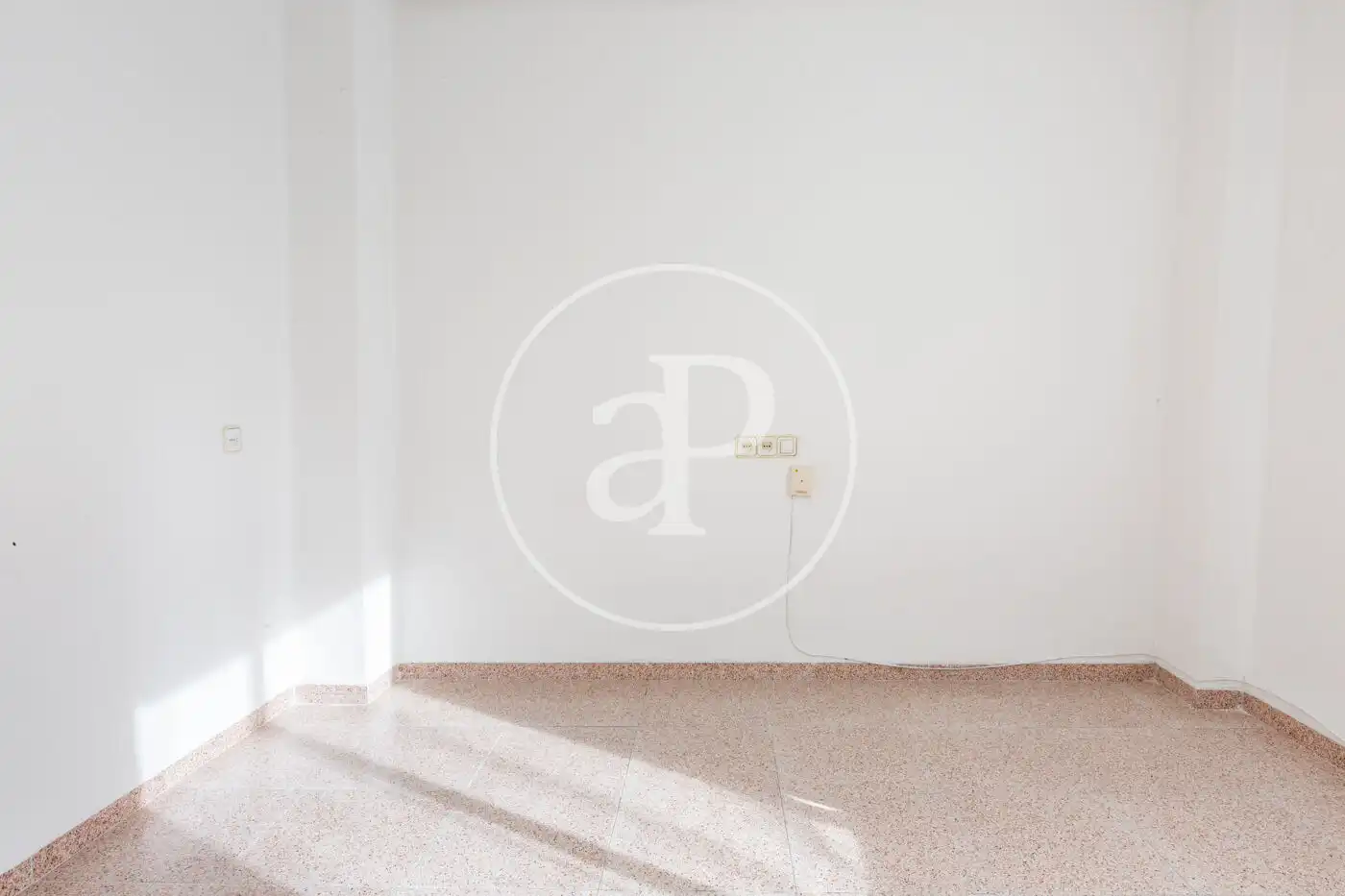 Habitación de Piso en venta en Valencia con Aire acondicionado y Calefacción