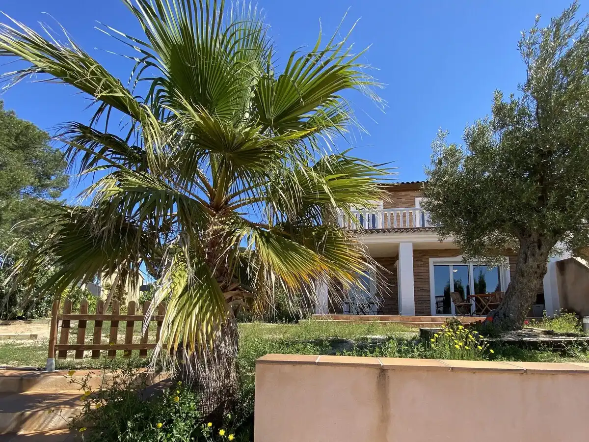 Adosado con terraza en venta en Carrer Tramontana