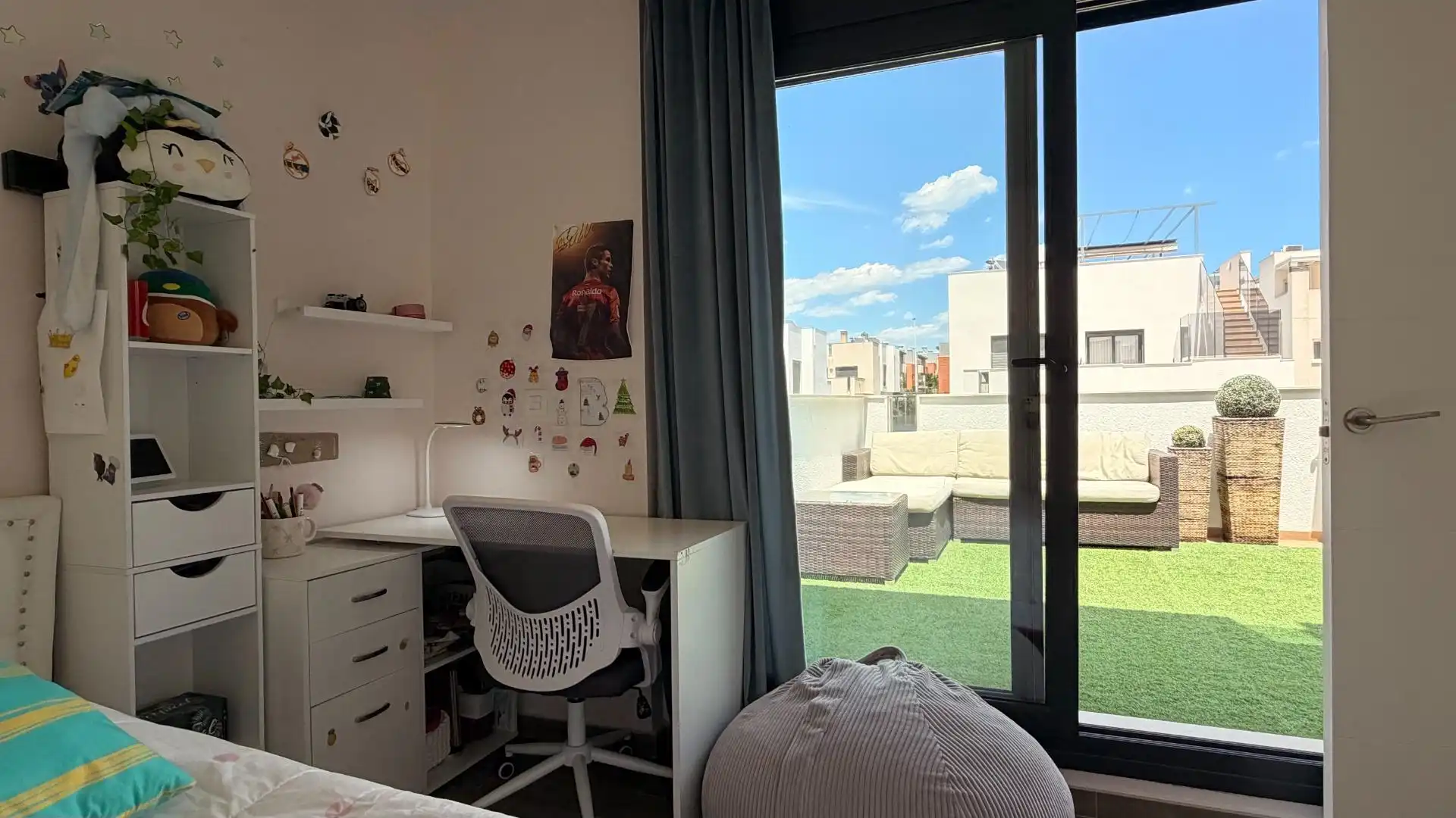 Bedroom of Houses for sale in Torrevieja  with Air Conditioner, Private garden and Terrace