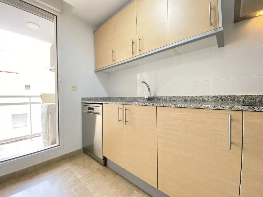 Piso en venta en Calle Sant Bertomeu, Avenida Alemania-Italia