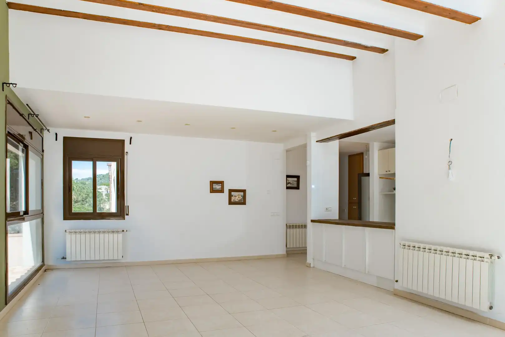 Villa con terrazza in vendita a Montgoda, imagen 4