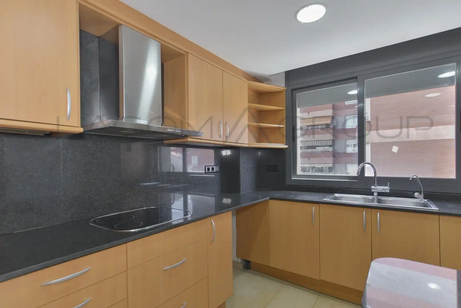 Kitchen of Duplexes for sale in Sabadell  with Air Conditioner, Heating and Parquet flooring