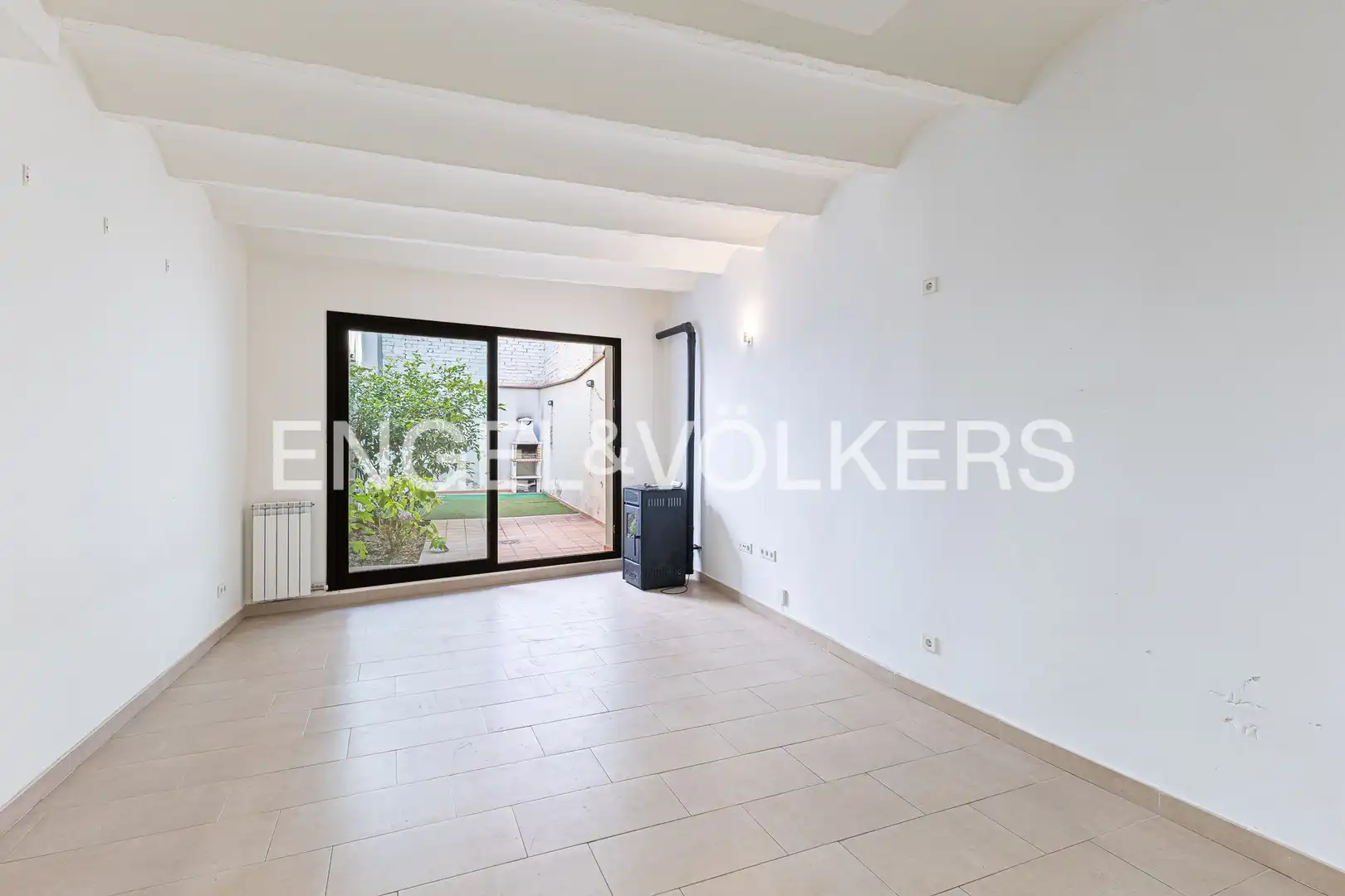 Houses for sale in Barcelona  with Heating and Private garden