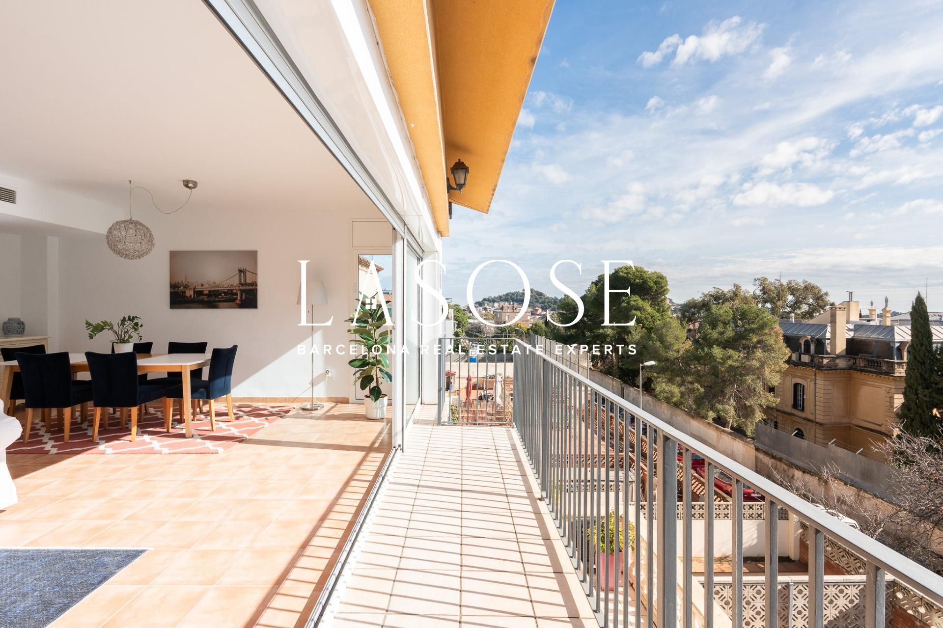 Terrace of Flat to rent in  Barcelona Capital  with Heating, Private garden and Balcony