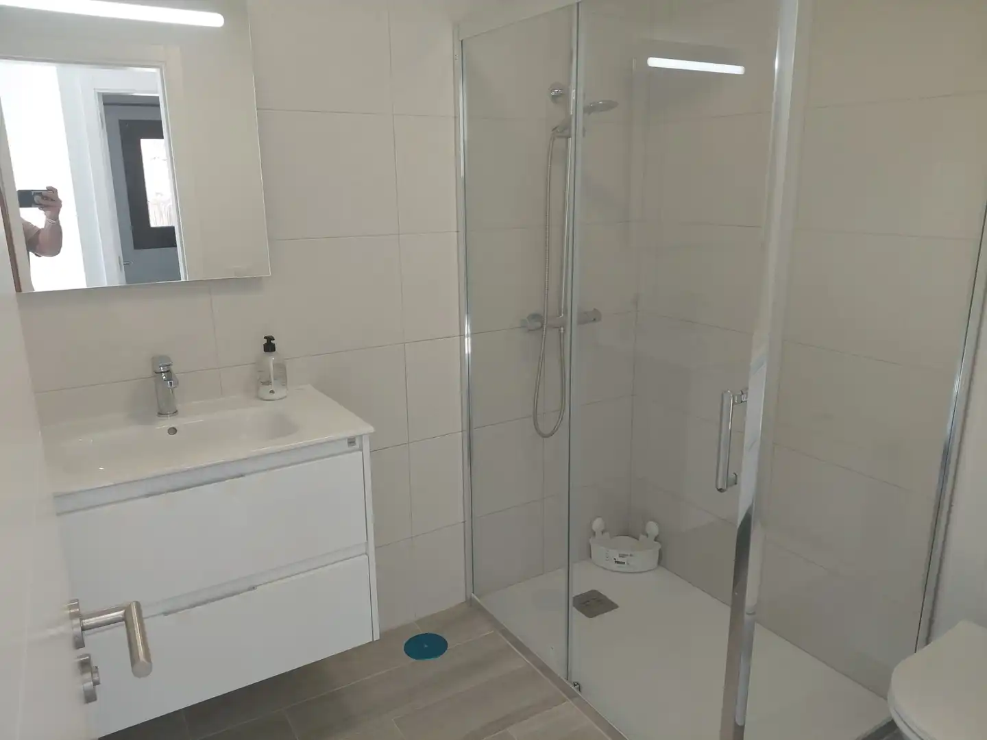 Badezimmer von Wohnungen zur Miete in Arico mit Möbliert, Ofen und Waschmaschine