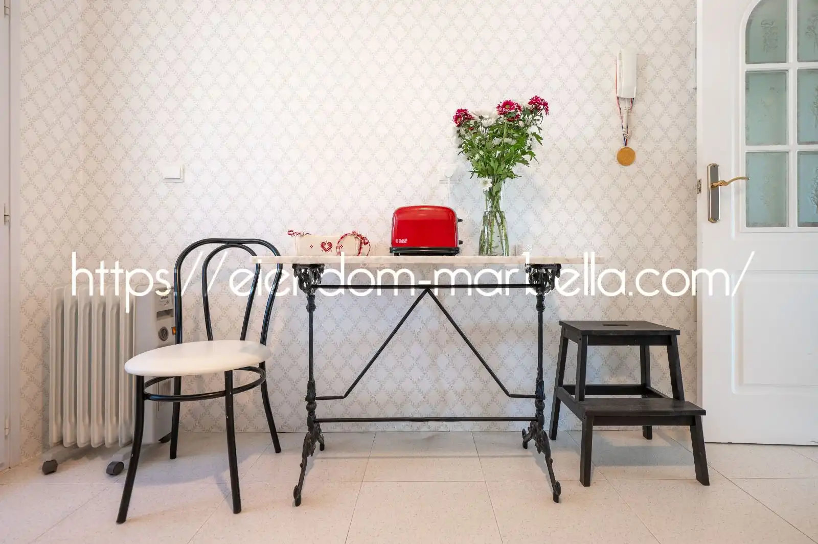 Dining room of Apartments for sale in Marbella  with Air Conditioner, Heating and Terrace