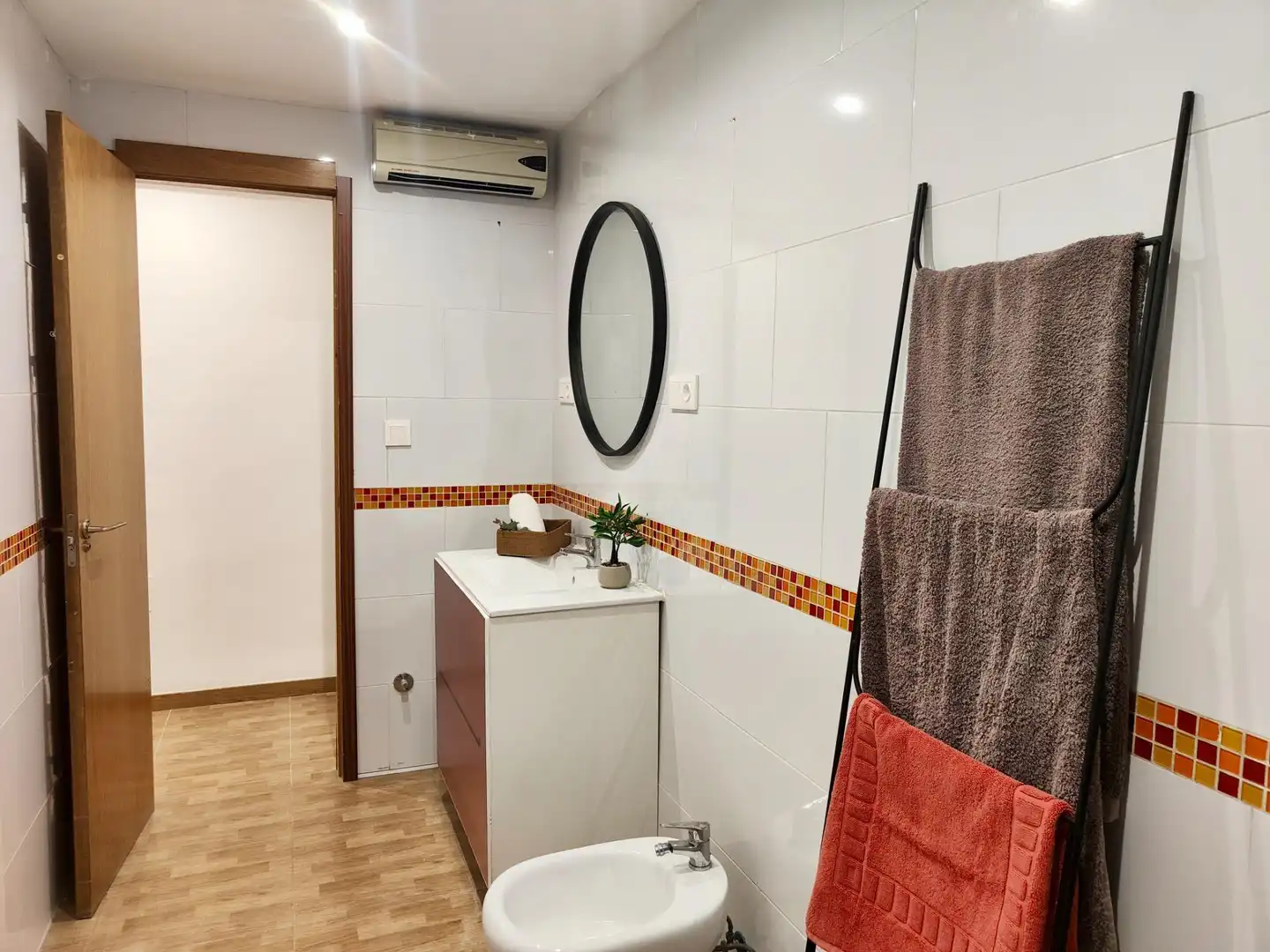 Bathroom of Flat for sale in Almería  with Terrace
