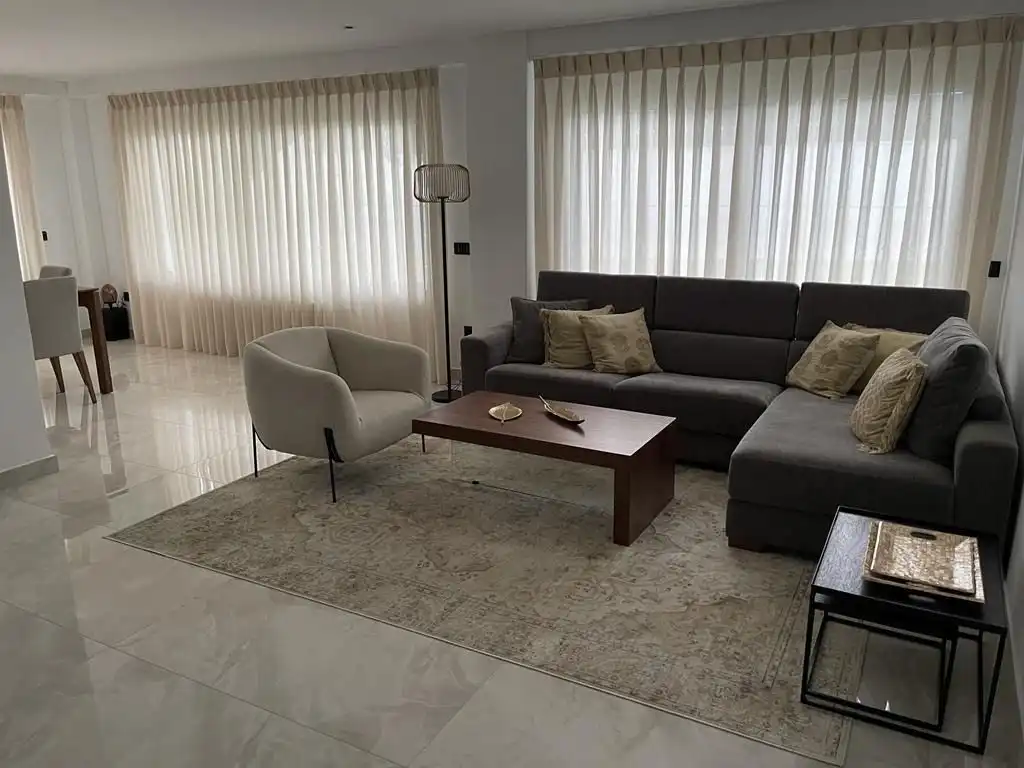 Sala d'estar de Casa o xalet en venda en Sant Joan d'Alacant amb Aire condicionat, Terrassa i Piscina