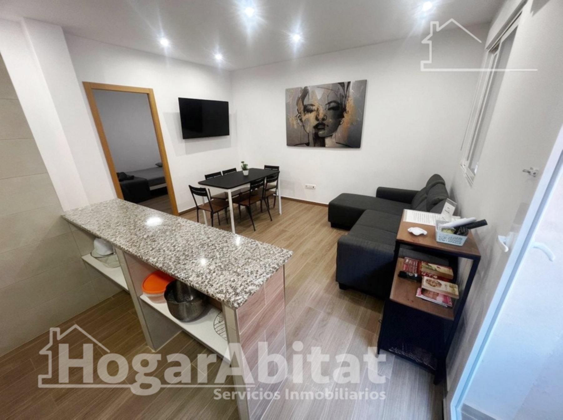 Sala d'estar de Pis en venda en  Valencia Capital amb Aire condicionat, Calefacció i Balcó