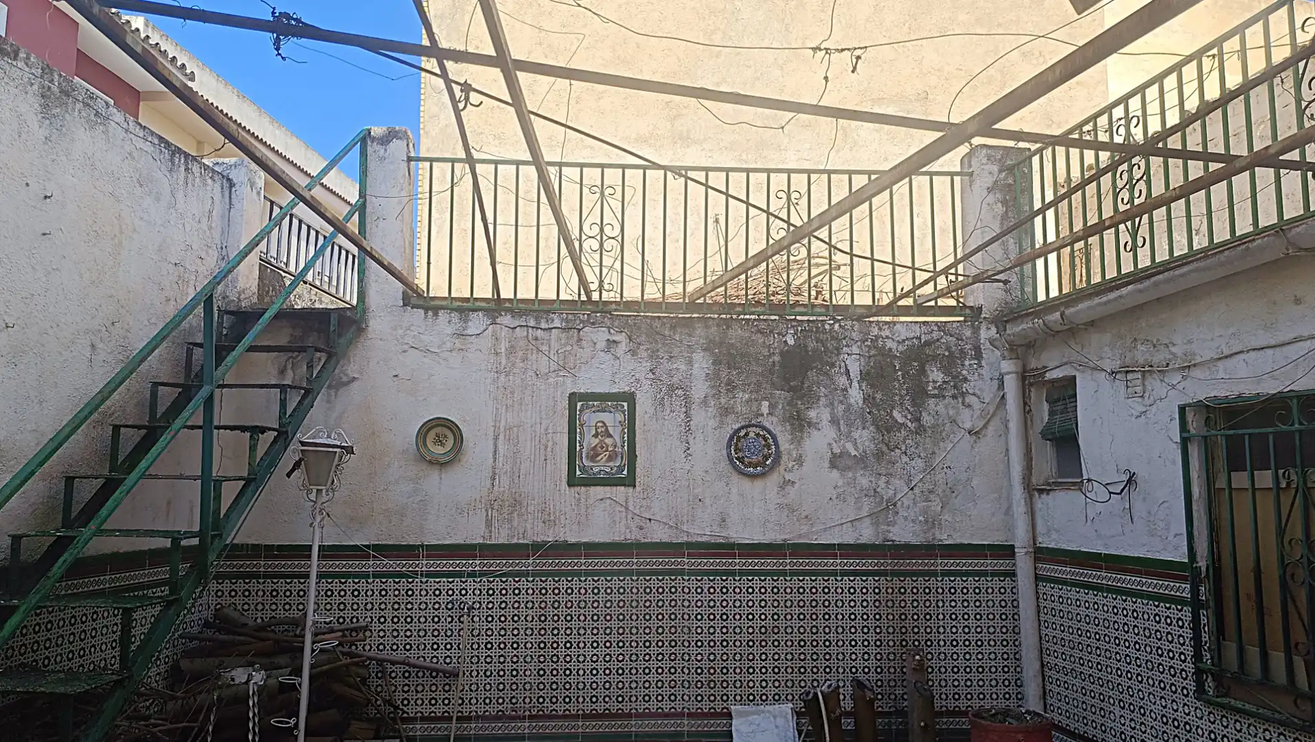Vista exterior de Casa o xalet en venda en Mancha Real amb Terrassa i Balcó