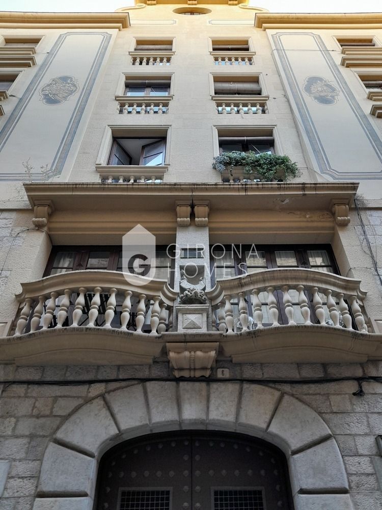 Vista exterior de Apartament de lloguer en Girona Capital amb Aire condicionat i Moblat