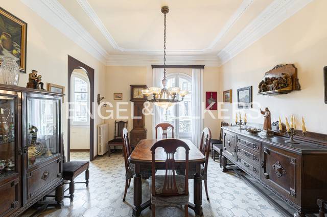 Apartamento en Venta en Sant Pere, Sta. Caterina i la Ribera