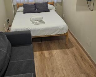 Bedroom of Study to rent in  Madrid Capital  with Air Conditioner, Furnished and Oven