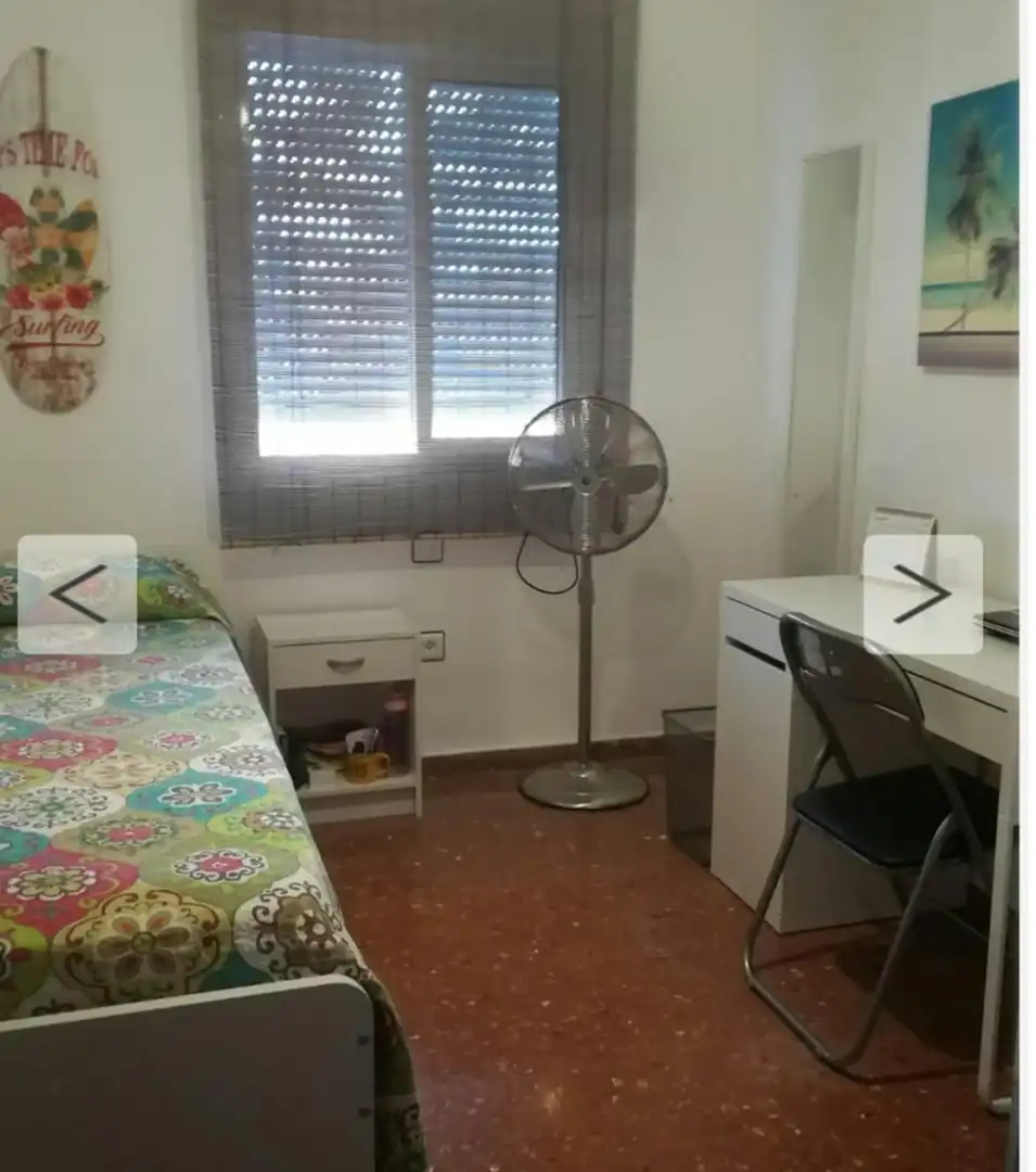 Schlafzimmer von Wohnung zur untervermieten in Sevilla mit Klimaanlage, Heizung und Privatgarten