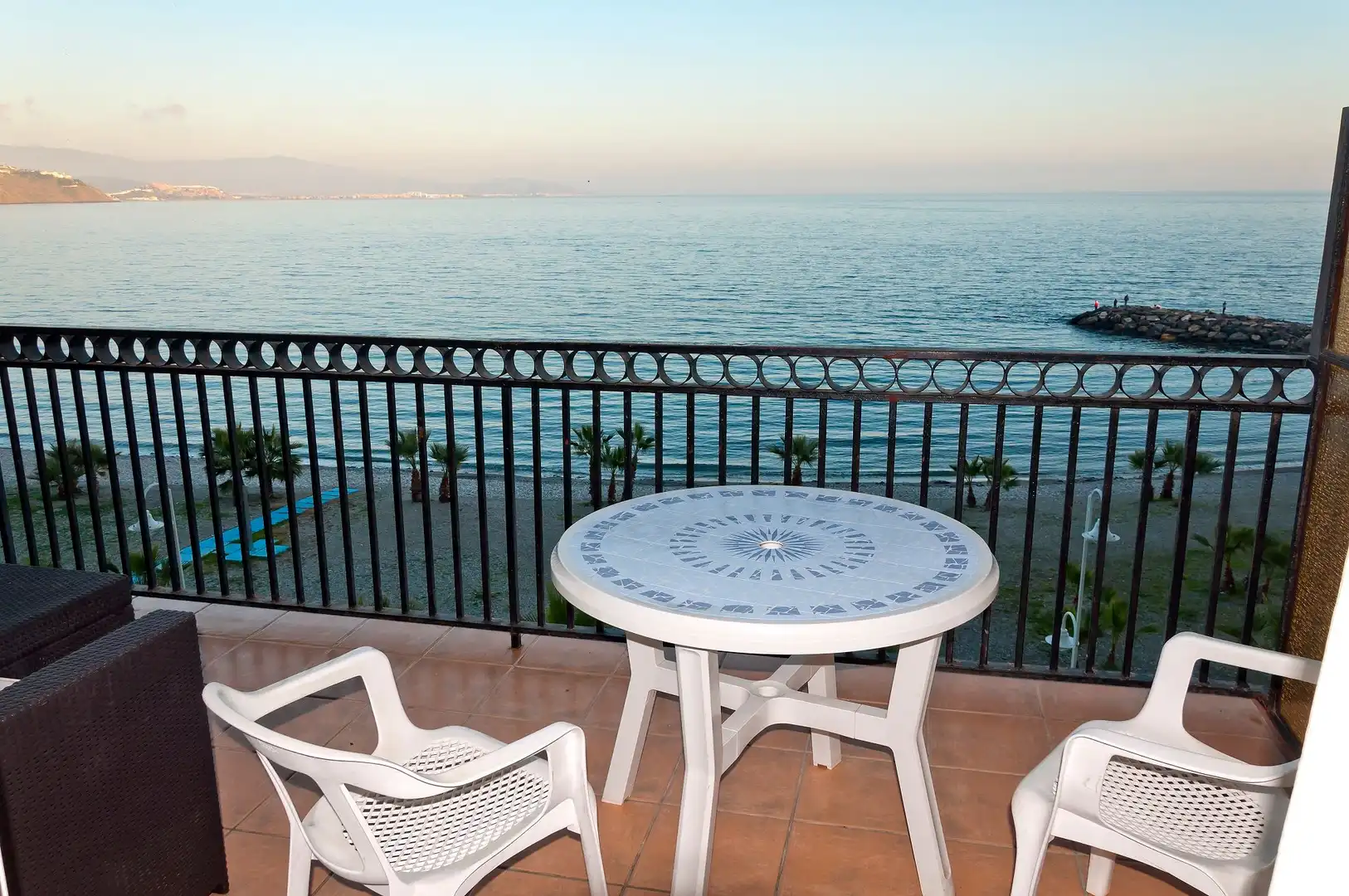Terrasse von Wohnungen zur Miete in Almuñécar mit Terrasse, Waschmaschine und Mikrowelle