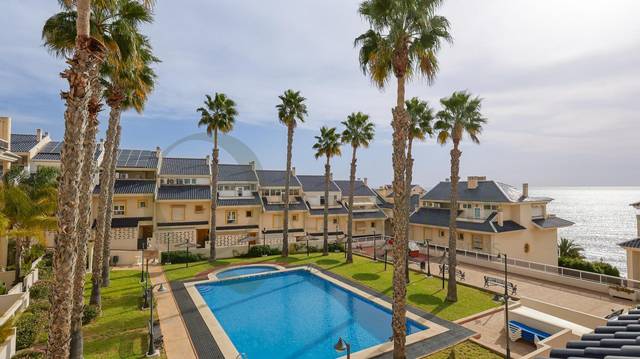 Casa adosada en Venta en Cabo de las Huertas