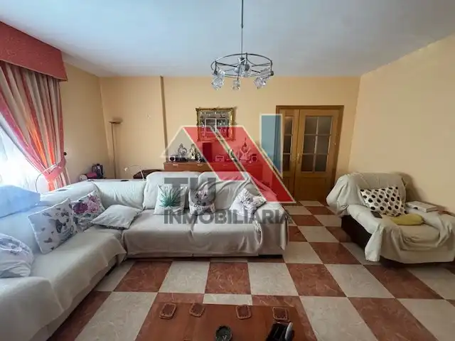 Sala de estar de Casa o chalet en venta en Novés con Terraza y Balcón