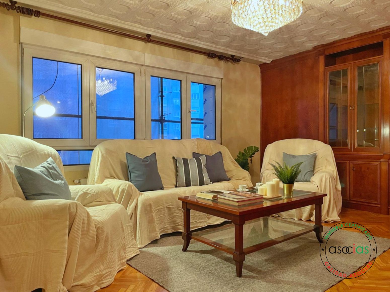 Living room of Flat for sale in Gijón   with Heating and Parquet flooring