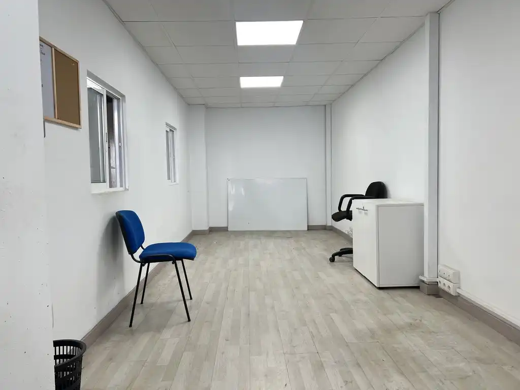Nave industrial en venta en Santiago de Compostela 