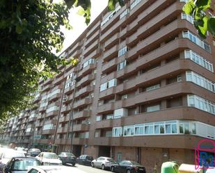 Exterior view of Flat to rent in León Capital   with Heating, Terrace and Furnished