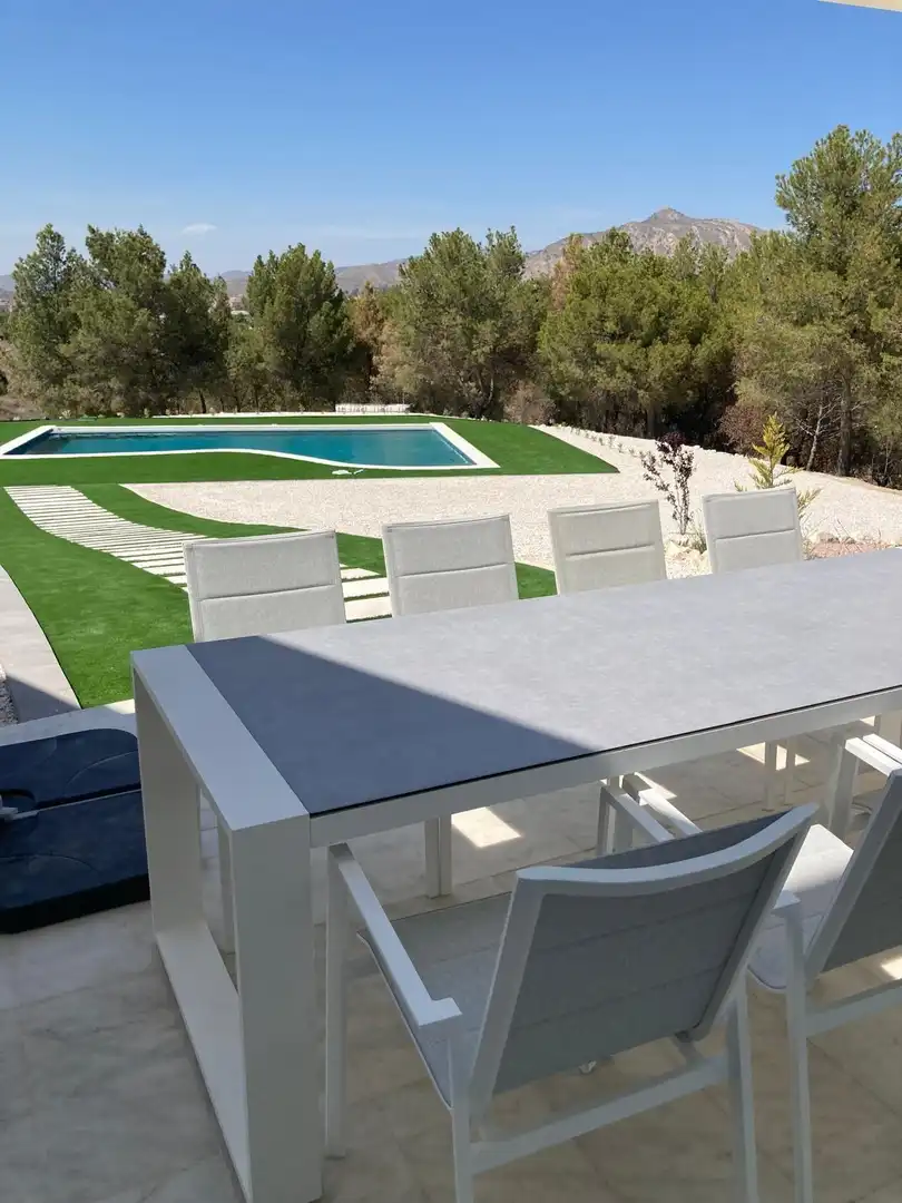 Terrassa de Casa o xalet en venda en Elda amb Aire condicionat, Jardí privat i Terrassa