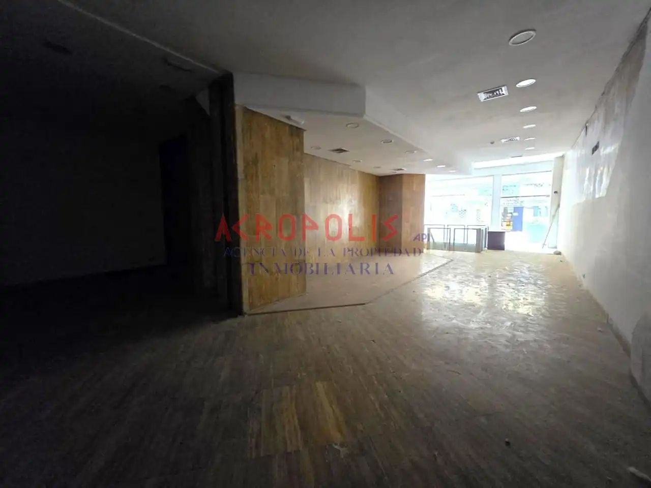 Local comercial en venda a Calle Gil Y Carrasco 3 24001 Leon, imagen 15