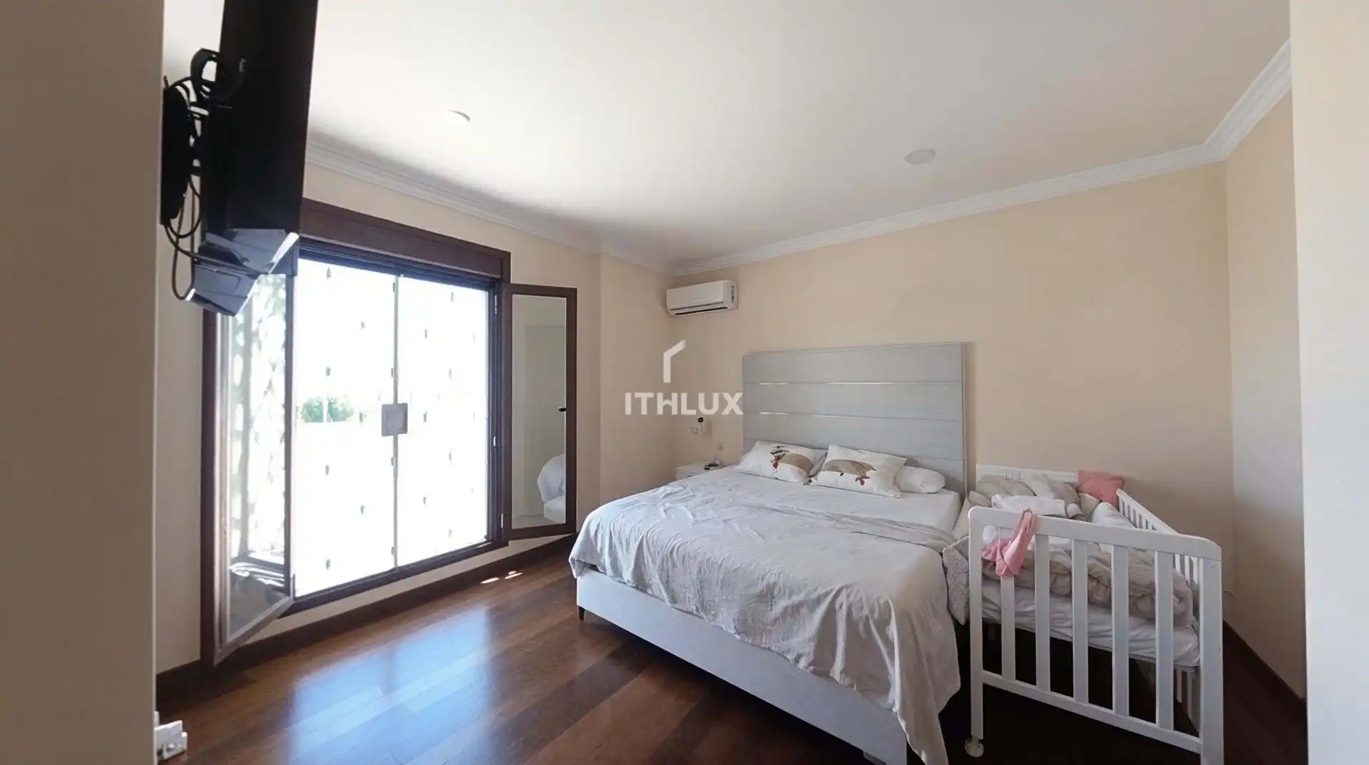 Schlafzimmer von Gebäude zum Verkauf in Sanlúcar la Mayor