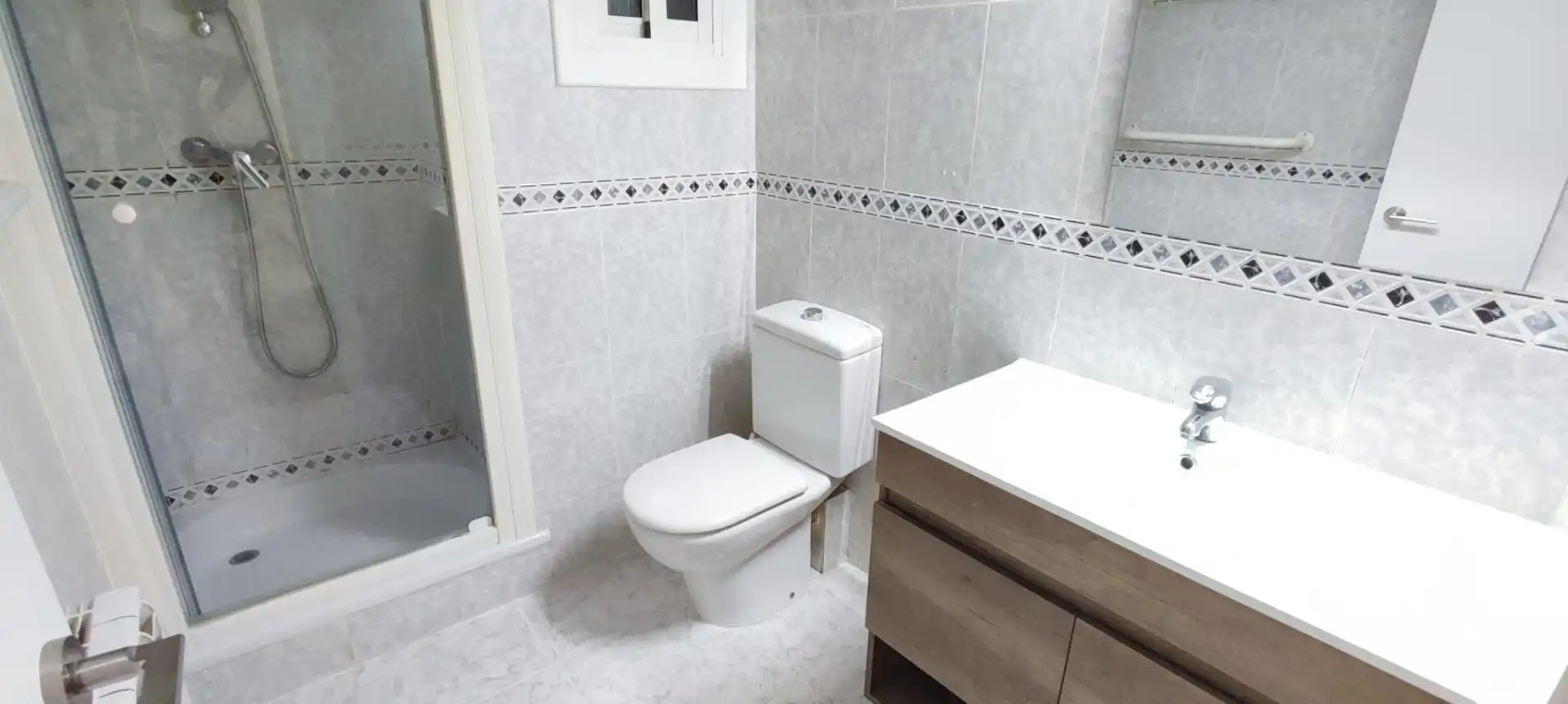 Baño de Piso en venta en Manresa