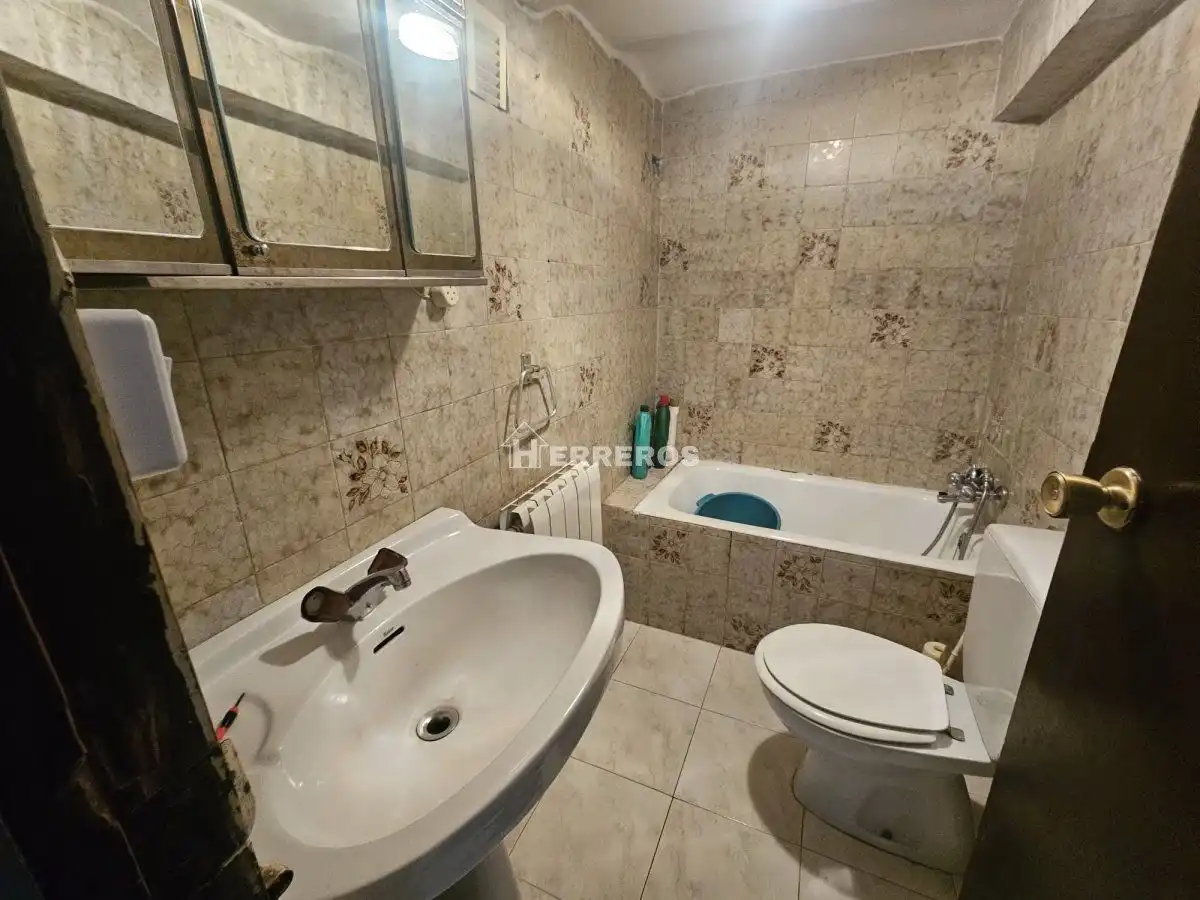 Casa amb terrassa en venda a lorenzo iñiguez, imagen 16
