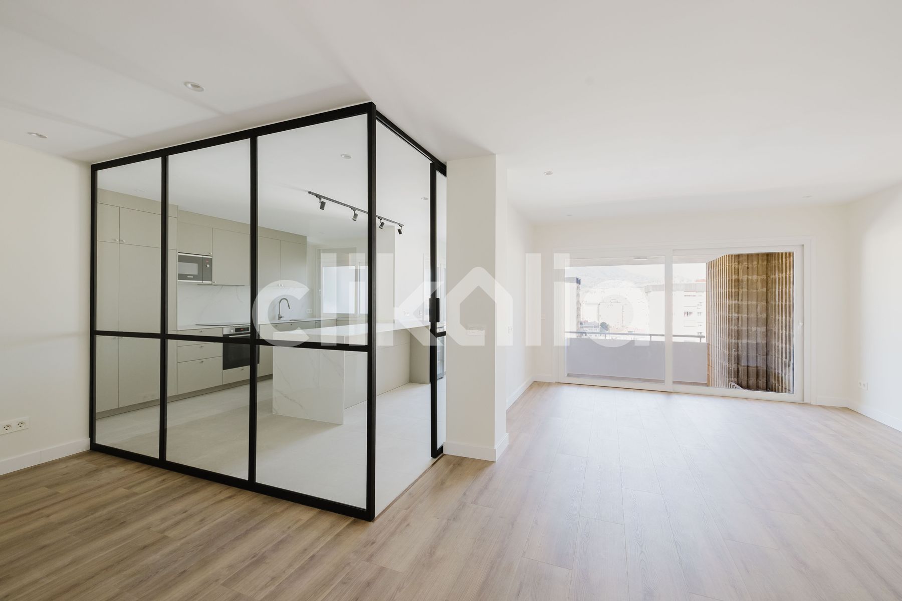 Flat for sale in Málaga Capital  with Air Conditioner, Terrace and Storage room