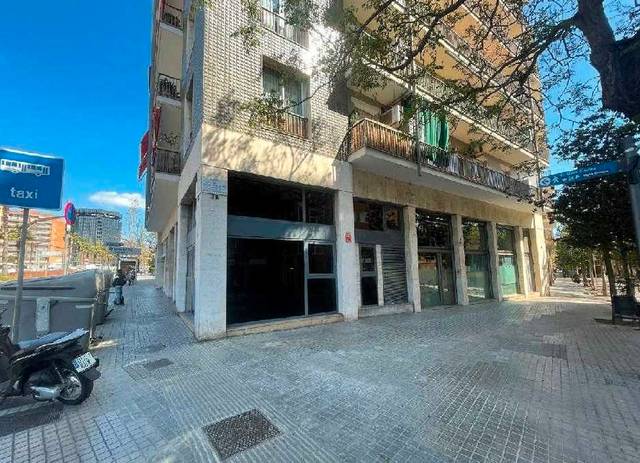 Local comercial en Venta en Gran Via de Carles III, 76 en Barri de les Corts