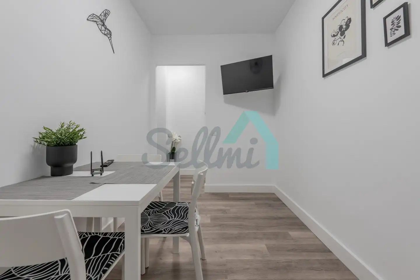 Comedor de Piso para compartir en Oviedo  con Calefacción y Amueblado