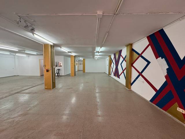 Nave industrial en Venta en Passatge Can Polític en Centre