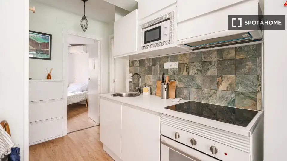 Cocina de Piso de alquiler en Madrid con Aire acondicionado, Calefacción y Amueblado