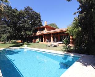 Jardí de Casa o xalet de lloguer en Mijas amb Aire condicionat, Terrassa i Piscina