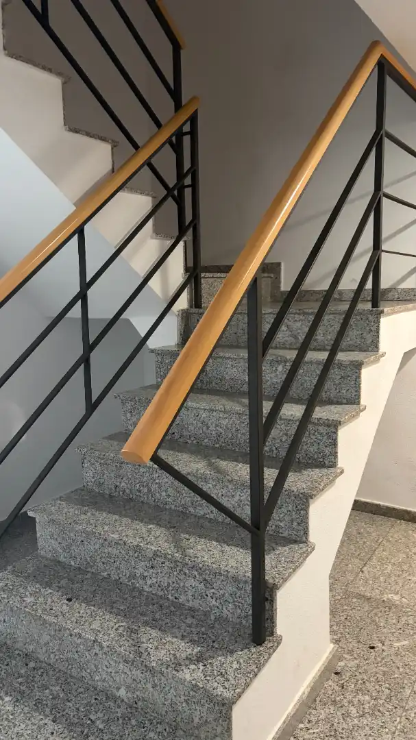 Vista exterior de Dúplex en venda en Vallgorguina amb Calefacció, Terrassa i Traster