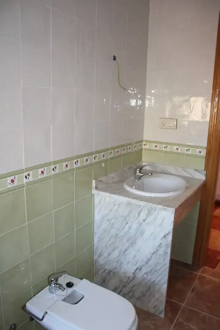 Baño de Casa o chalet en venta en Carmena con Jardín privado, Trastero y Balcón