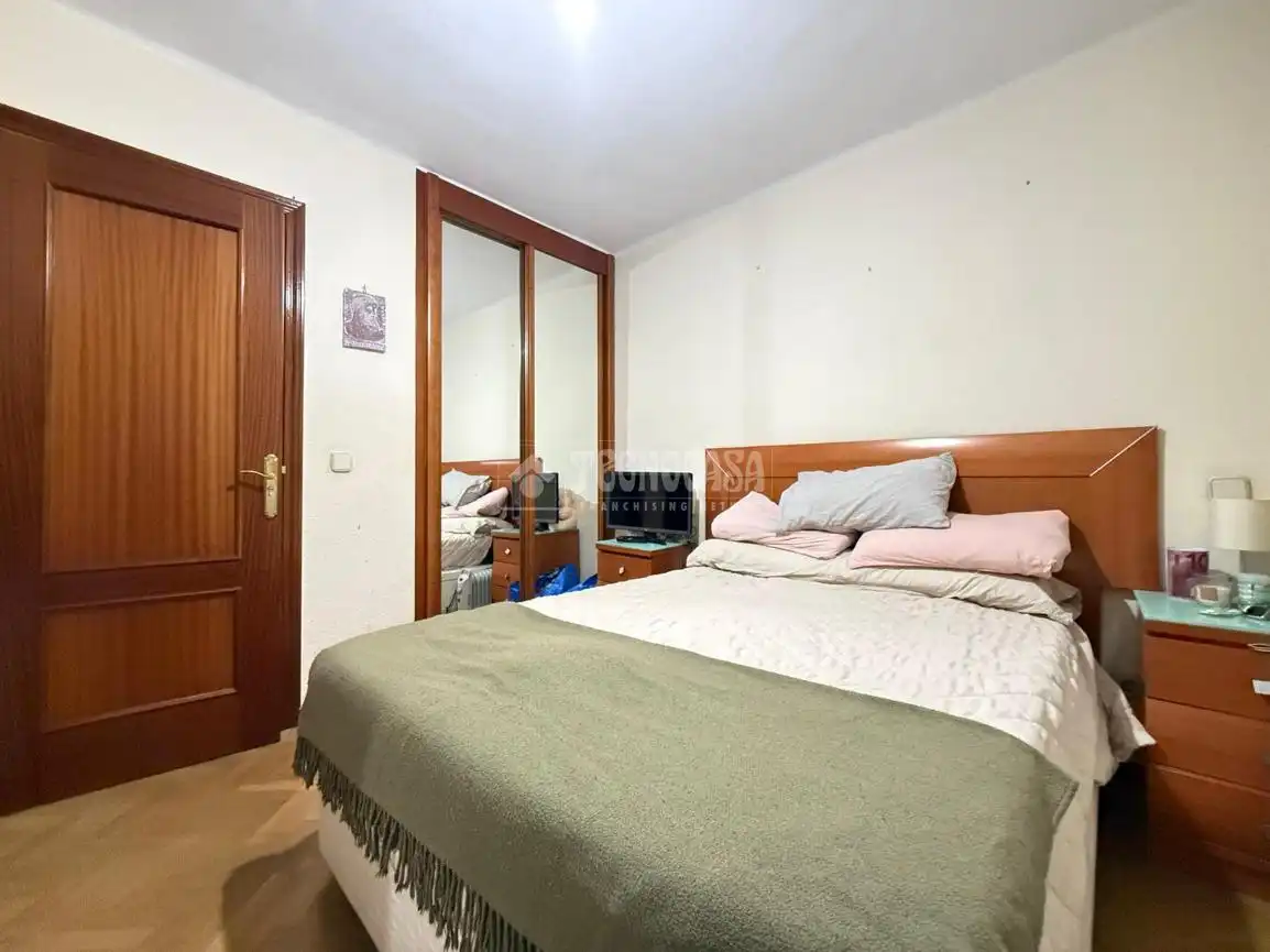 Habitación de Piso en venta en Madrid con Aire acondicionado y Calefacción