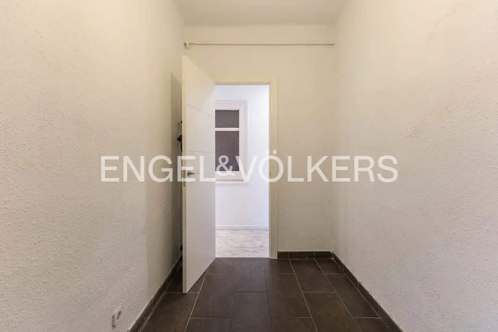 Ático en venta en Barcelona con Calefacción, Terraza y Balcón