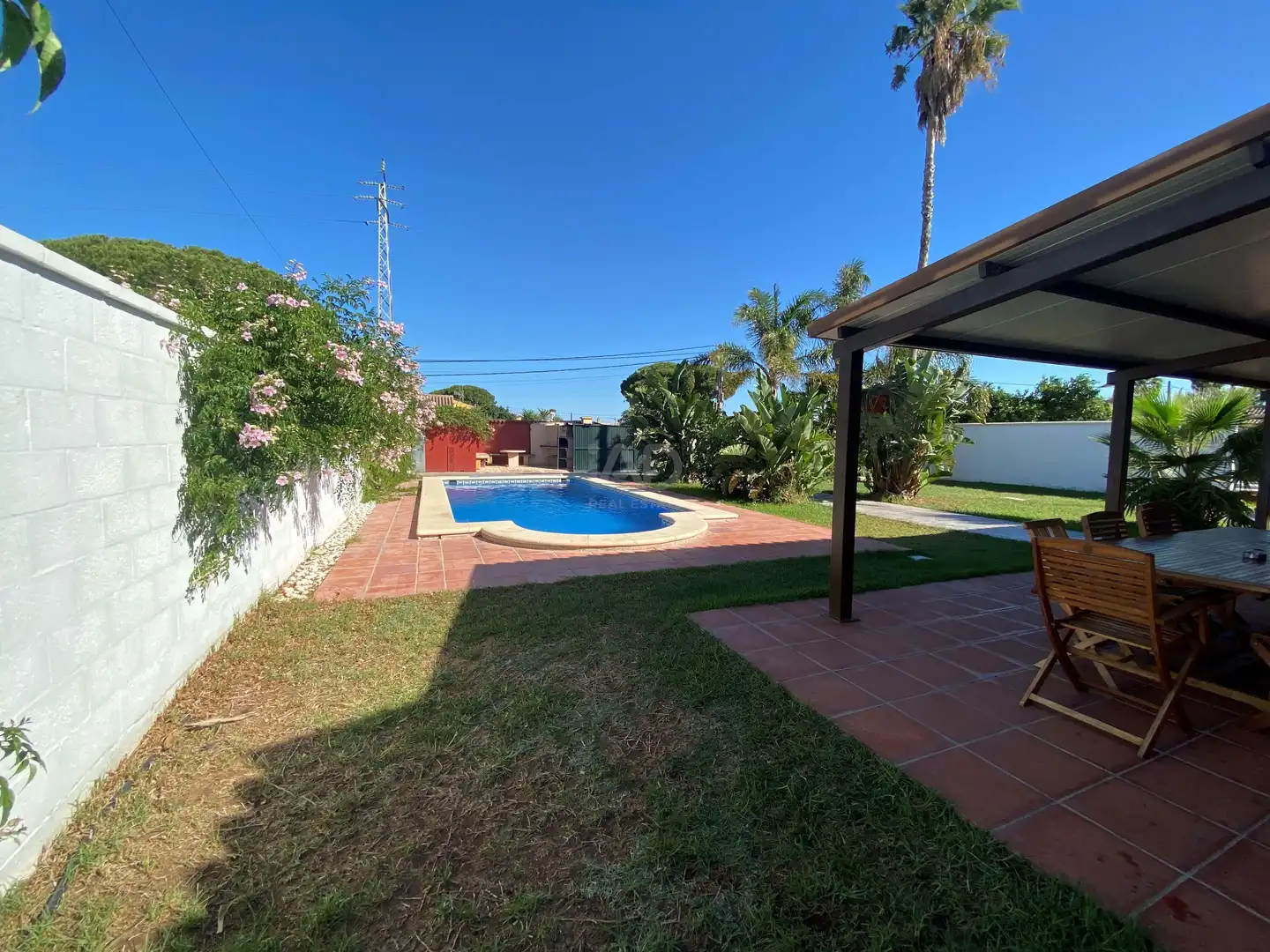 Jardí de Casa o xalet en venda en Chiclana de la Frontera amb Aire condicionat, Calefacció i Terrassa