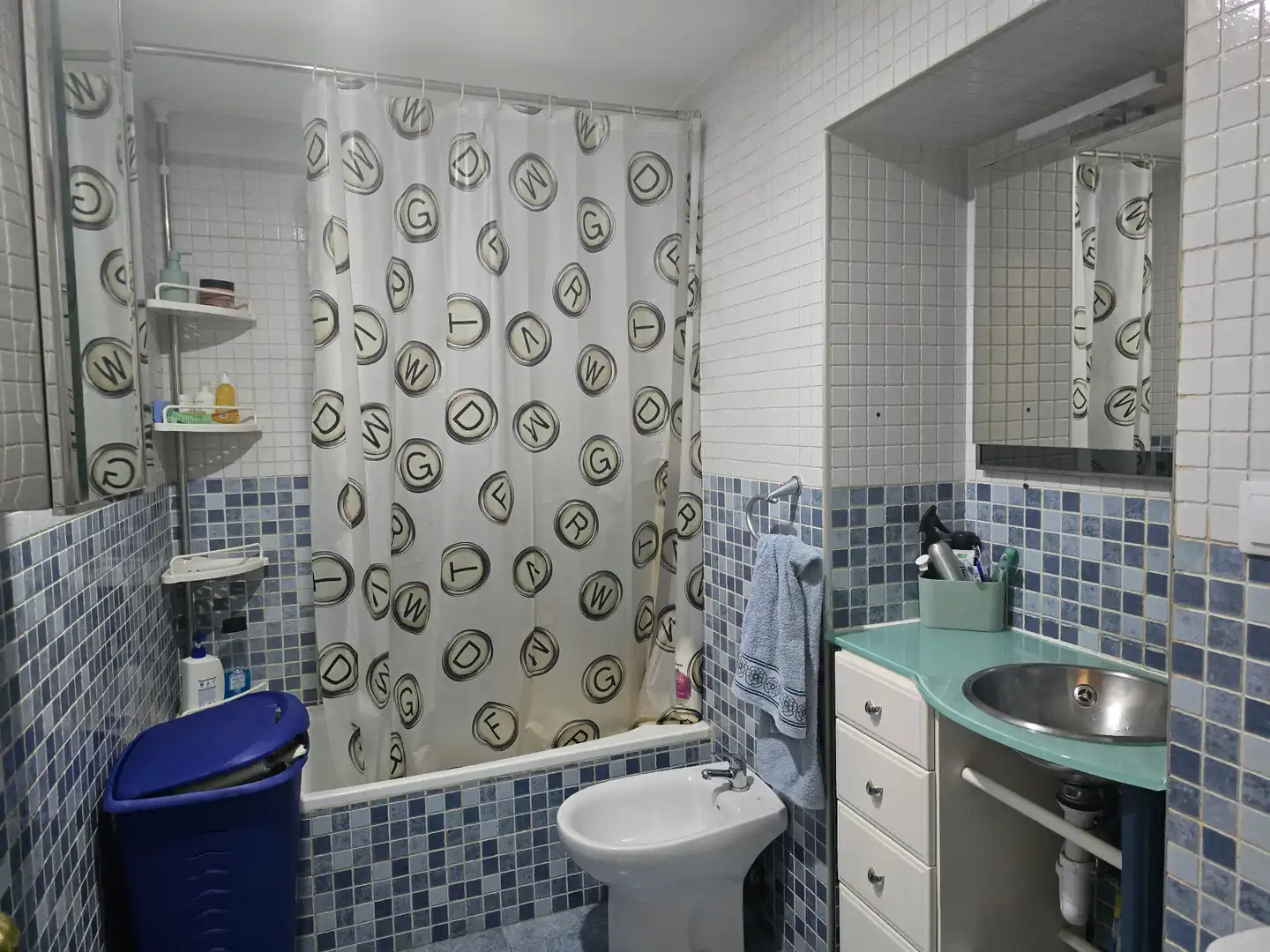 Bathroom of Houses for sale in Zaragoza  with Terrace, Furnished and Oven