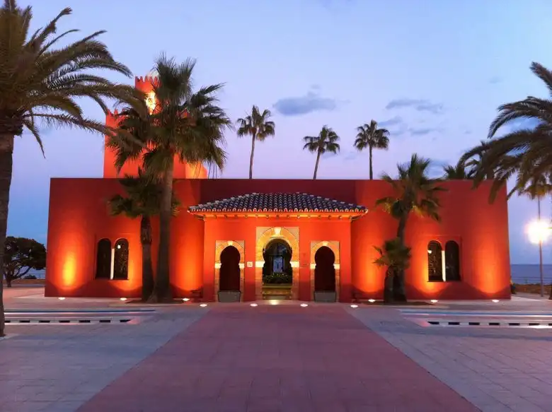 Vista exterior de Ático en venta en Benalmádena con Jardín privado, Alarma y Piscina comunitaria