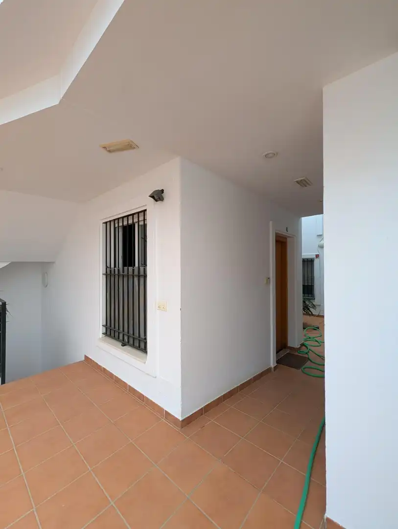 Estudio de alquiler en Sanlúcar la Mayor
