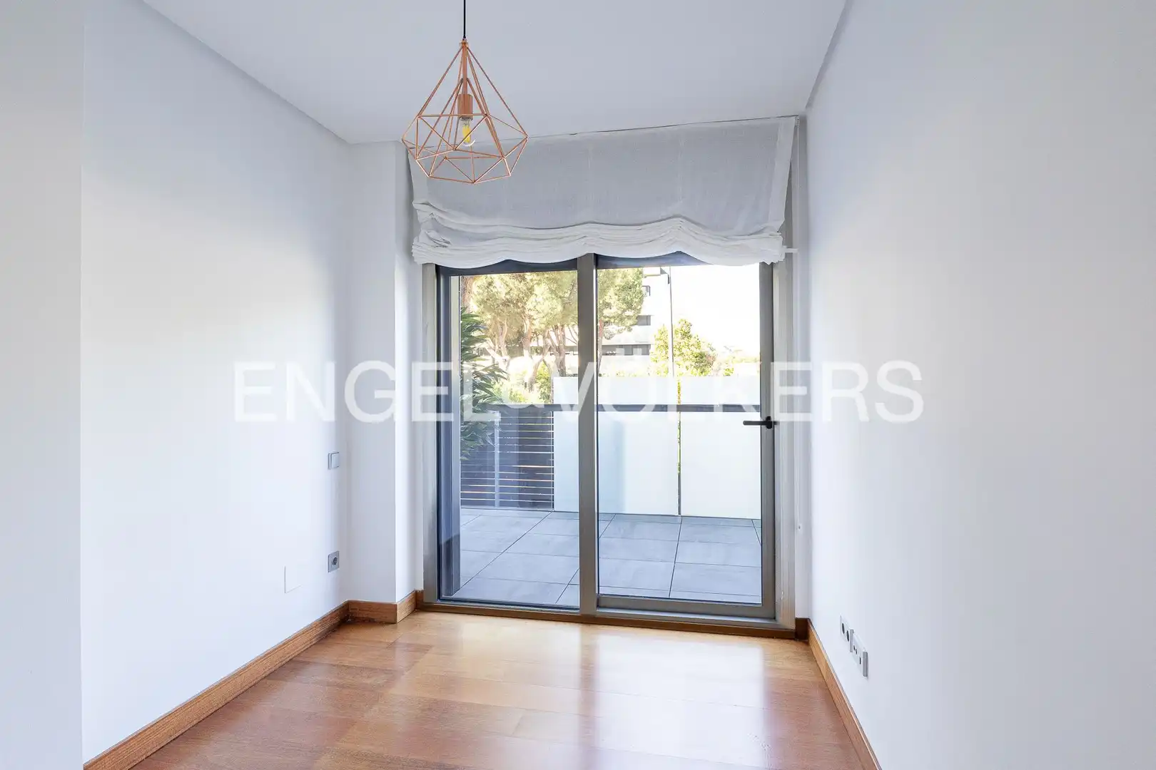 Bedroom of Flat for rent in Majadahonda  with Air Conditioner, Heating and Private garden